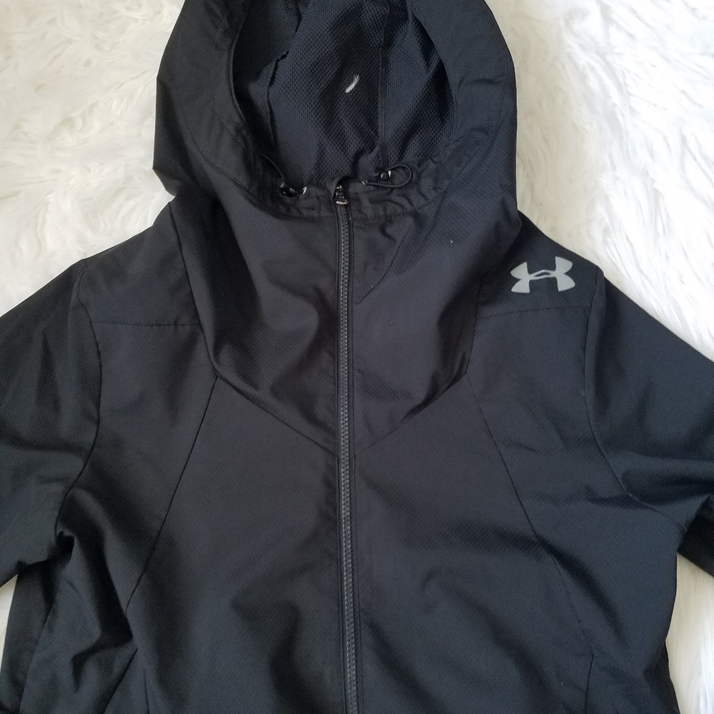 Under  Armour Rain  Jacket Size:SM/P